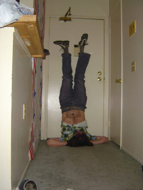 justin headstand 2
