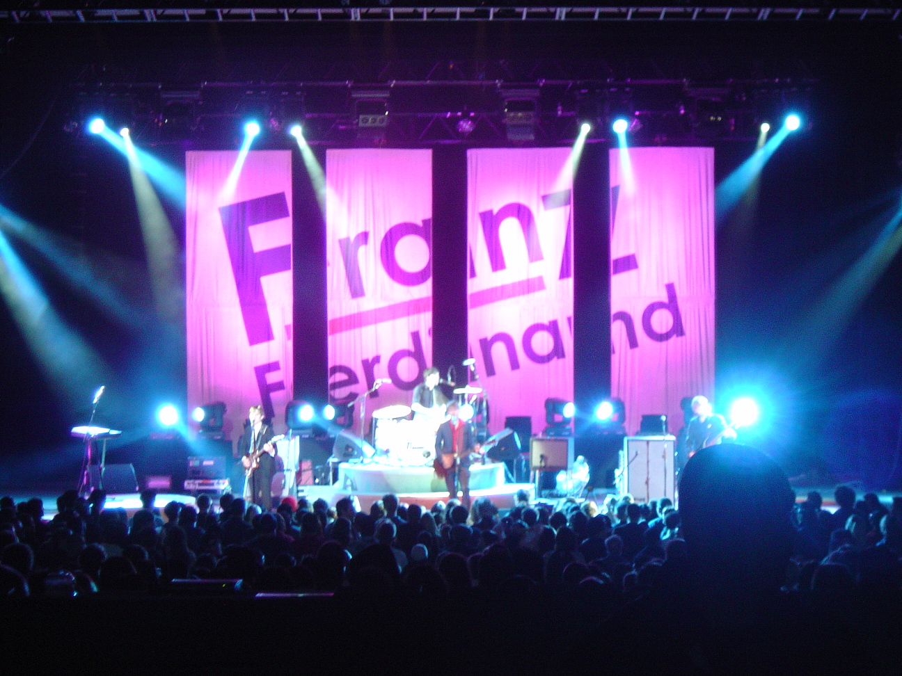 typography used in franz ferdinand band