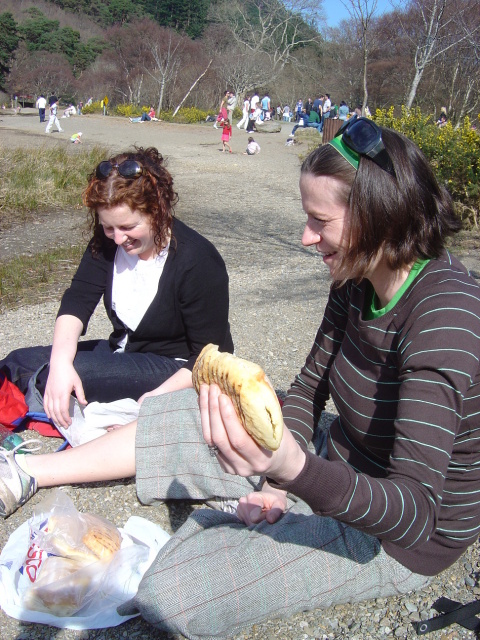 glendalough emma and kate at picnic